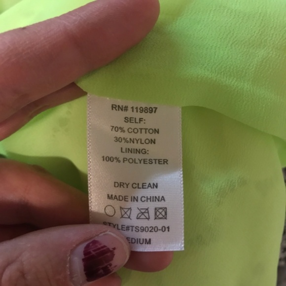 Collective Concepts Lace & Neon Layered Blouse Medium - Picture 5 of 8